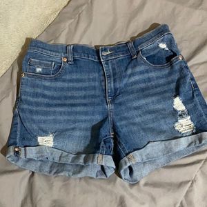 NYC jean shorts size 8 excellent used condition